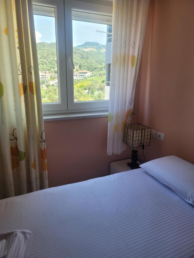 Lungo Mare & Luxury Apartments Vlore Exterior photo